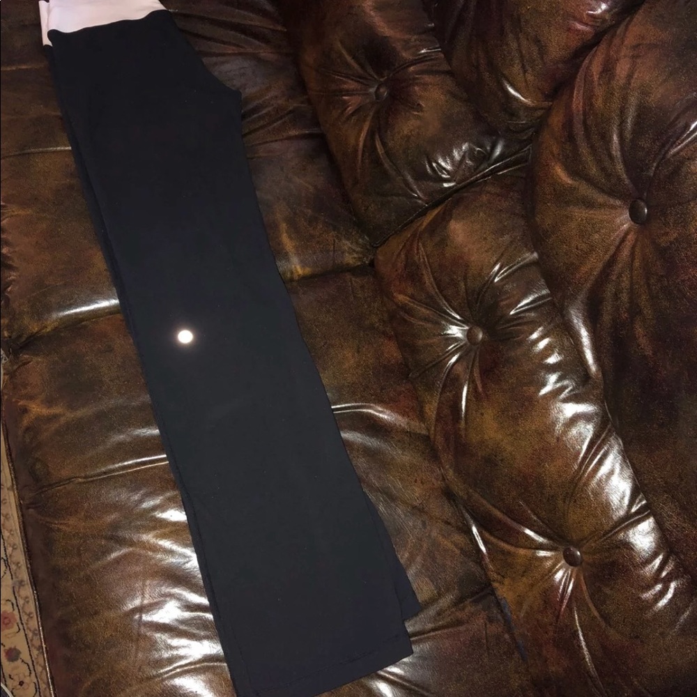 Lululemon yoga pants size 8”